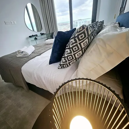 アパート Two Bedroom Apartment, Universal Residences パ フォス