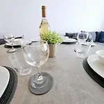 شقة Two Bedroom Apartment, Universal Residences