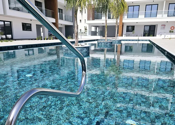 아파트 Two Bedroom Apartment, Universal Residences